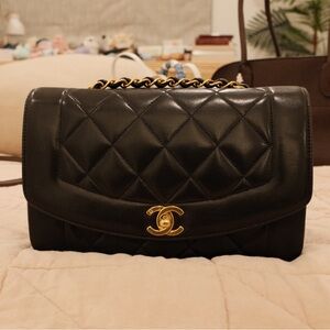 Chanel Vintage Small Diana Black Lambskin GHW